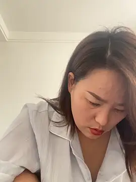 Youyou 12 online show from February 23, 3:48 am