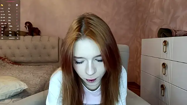 TarynPalek online show from March 3, 6:41 am