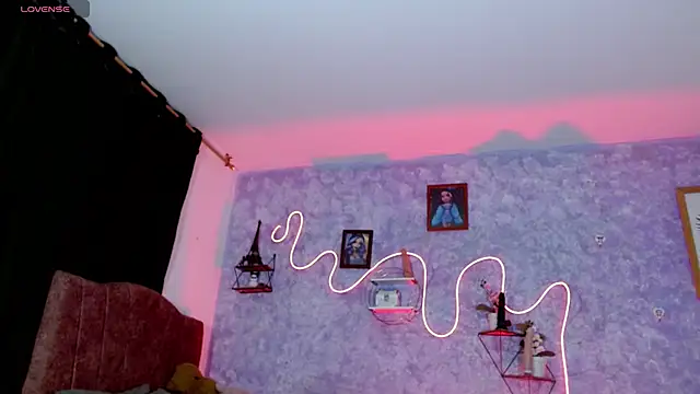 Everlin  Hot  online show from March 15, 2:06 am