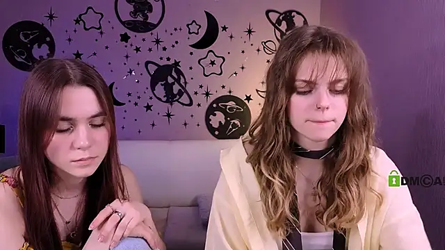 laurenmurrr online show from May 2, 11:26 am
