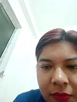 Snapshot of Elie_Hallway chatting on February 24, 7:01 pm Elie Hallway online show from February 24, 7:01 pm