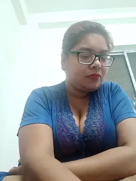 Snapshot of Elie_Hallway chatting on March 5, 7:21 pm Elie Hallway online show from March 5, 7:21 pm