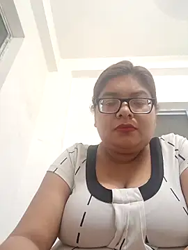 Snapshot of Elie_Hallway chatting on March 11, 6:47 pm Elie Hallway online show from March 11, 6:47 pm