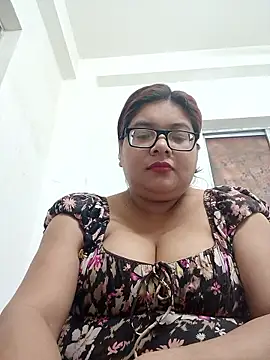 Snapshot of Elie_Hallway chatting on March 28, 8:03 am Elie Hallway online show from March 28, 8:03 am