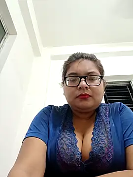 Snapshot of Elie_Hallway chatting on April 26, 7:22 pm Elie Hallway online show from April 26, 7:22 pm