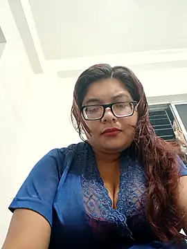 Snapshot of Elie_Hallway chatting on April 29, 6:58 pm Elie Hallway online show from April 29, 6:58 pm
