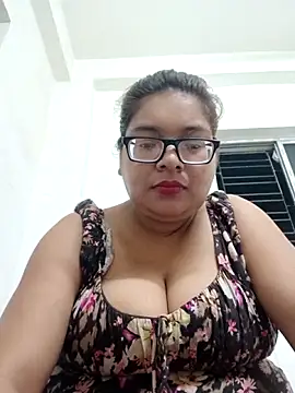 Snapshot of Elie_Hallway chatting on May 14, 6:26 pm Elie Hallway online show from May 14, 6:26 pm