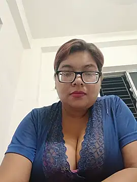 Snapshot of Elie_Hallway chatting on May 15, 6:48 pm Elie Hallway online show from May 15, 6:48 pm