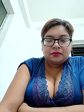 Snapshot of Elie_Hallway chatting on May 25, 6:47 pm Elie Hallway online show from May 25, 6:47 pm