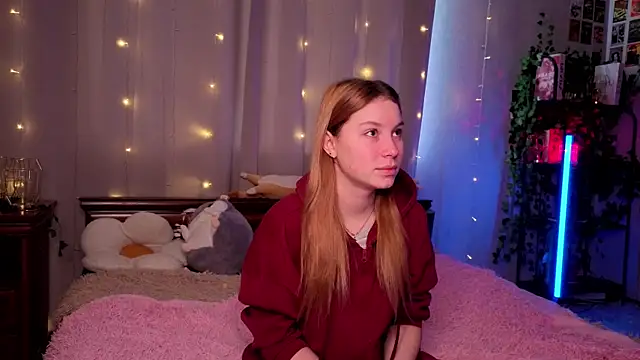 JadwigaTagliavia online show from February 5, 9:14 am