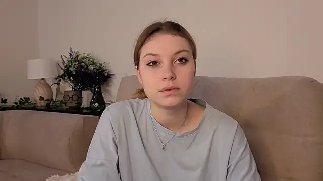 JadwigaTagliavia online show from March 3, 12:11 pm