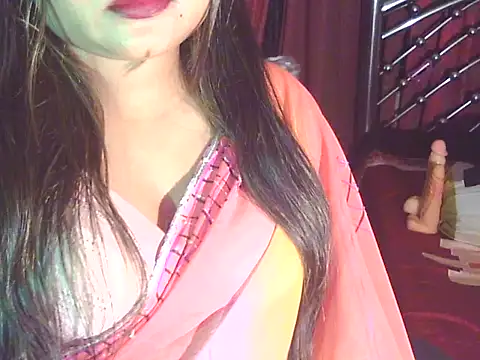 Nusrat Faria online show from May 5, 9:56 pm