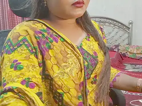 Nusrat Faria online show from June 17, 6:42 pm
