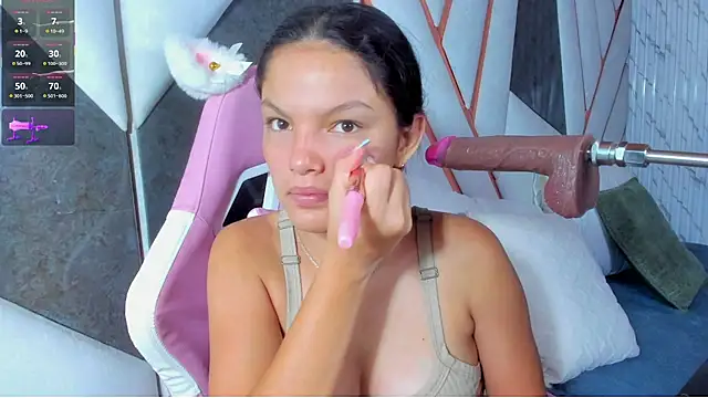 isa kolins online show from June 1, 12:18 pm