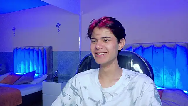 Derek Sinn online show from June 6, 8:02 pm
