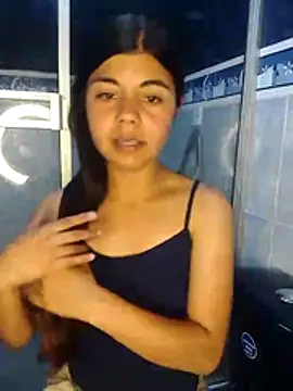 Roxan King online show from March 8, 6:23 pm