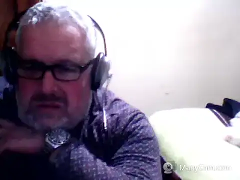 swichcassanesi online show from April 25, 7:44 pm