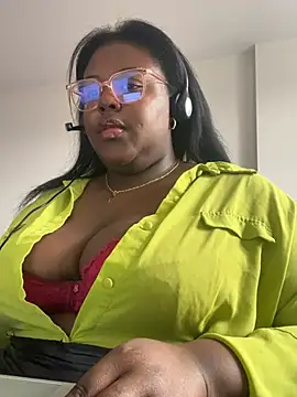 Snapshot of BouncyBBW chatting on April 13, 11:37 am BouncyBBW online show from April 13, 11:37 am