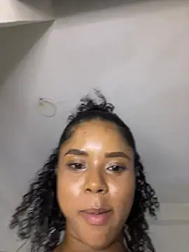 LIA PARKERR online show from March 8, 11:19 pm