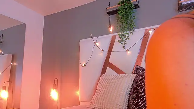 THALIAGRAY   online show from March 17, 2:27 am