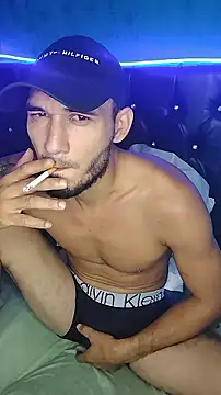 Snapshot of junior_men22 chatting on February 13, 12:34 pm junior men22 online show from February 13, 12:34 pm