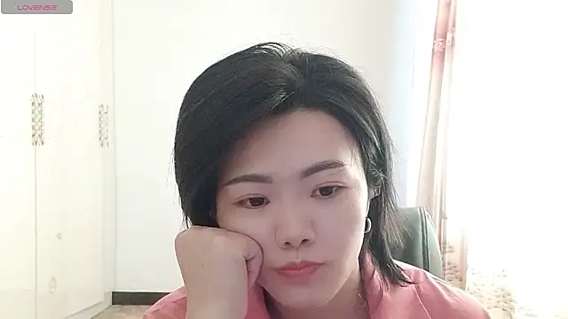 Snapshot of Nikishine chatting on May 3, 6:52 am Nikishine online show from May 3, 6:52 am