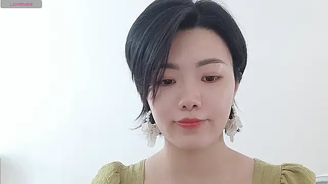 Snapshot of Nikishine chatting on May 31, 5:37 am Nikishine online show from May 31, 5:37 am