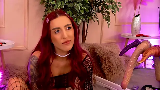 CrystalRedd online show from March 17, 7:12 am