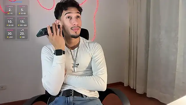 rafael stone11 online show from February 20, 1:46 am