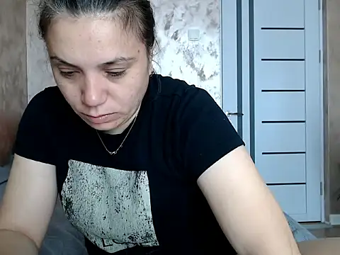 LorraGrey online show from April 29, 6:06 am