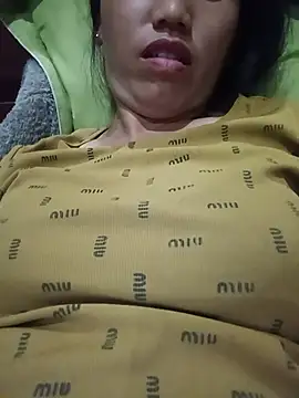 hot-luna- online show from June 8, 1:44 pm