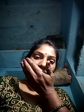 Hotty raghni online show from February 9, 8:46 pm