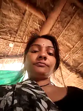 Hotty raghni online show from February 22, 3:07 am