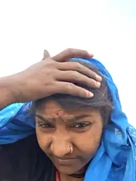 Hotty raghni online show from March 18, 7:44 am