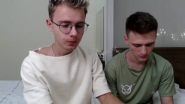 Snapshot of NikiKerryCum chatting on March 13, 3:29 pm NikiKerryCum online show from March 13, 3:29 pm