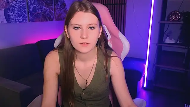 Caroline Desire  online show from March 14, 7:47 am