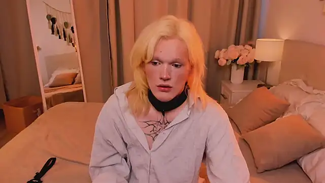 Lollita Morgan online show from March 9, 6:17 am