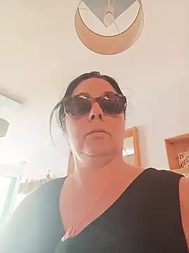 Snapshot of pulpeuse64 chatting on June 29, 10:15 am pulpeuse64 online show from June 29, 10:15 am