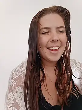 Snapshot of lyss_muller chatting on July 19, 3:27 pm lyss muller online show from July 19, 3:27 pm