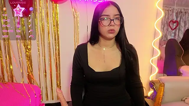 MILAH TAY online show from February 26, 11:42 am