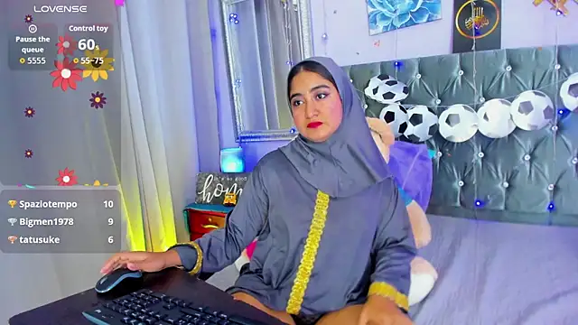 Snapshot of SamiraAwada chatting on June 17, 7:37 pm SamiraAwada online show from June 17, 7:37 pm