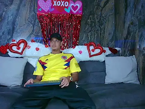 Noah Blackk online show from February 13, 1:18 pm