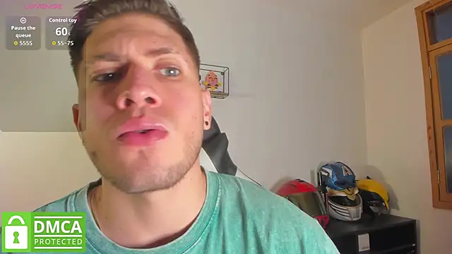Snapshot of SebastianMaximoff_ chatting on May 20, 7:31 pm SebastianMaximoff online show from May 20, 7:31 pm