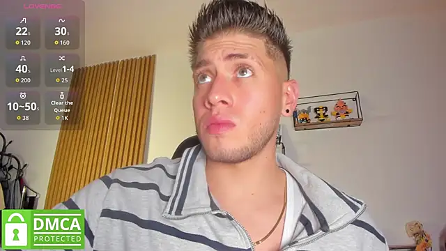 Snapshot of SebastianMaximoff_ chatting on May 27, 7:44 pm SebastianMaximoff online show from May 27, 7:44 pm