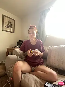 ThornsandHoney online show from May 1, 4:33 pm