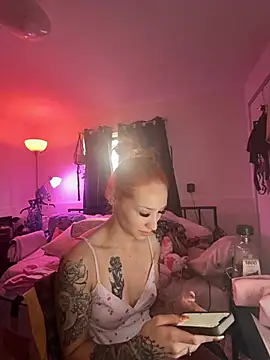 ThornsandHoney online show from July 5, 8:49 pm