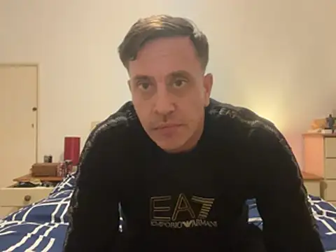 malcolm2334 online show from April 3, 6:39 pm