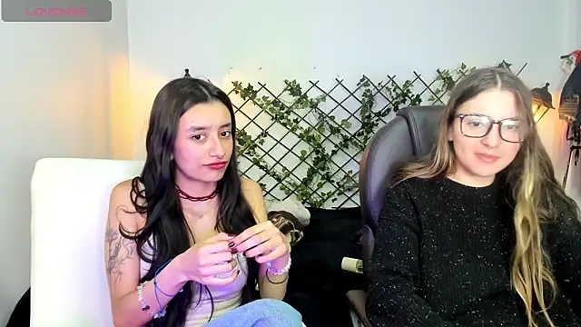 nana  rousse online show from March 15, 1:33 am