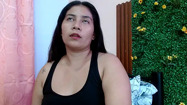 calimasalas2 online show from February 23, 11:46 pm