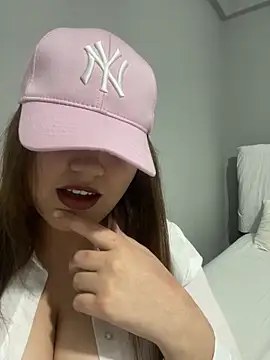 maryam-6 online show from February 8, 9:51 pm